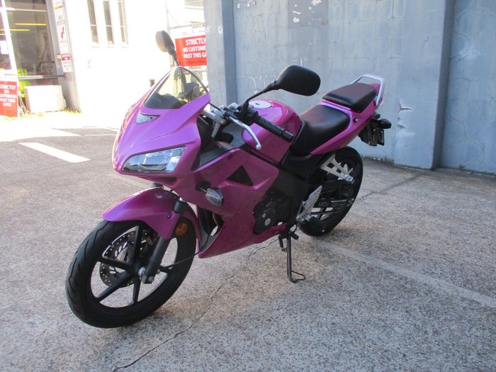 Honda 2007 Honda 125cc CBR125 BLACK