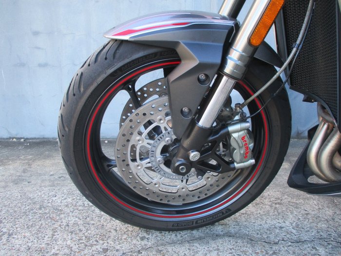 2020 Triumph STREET TRIPLE RS GREY