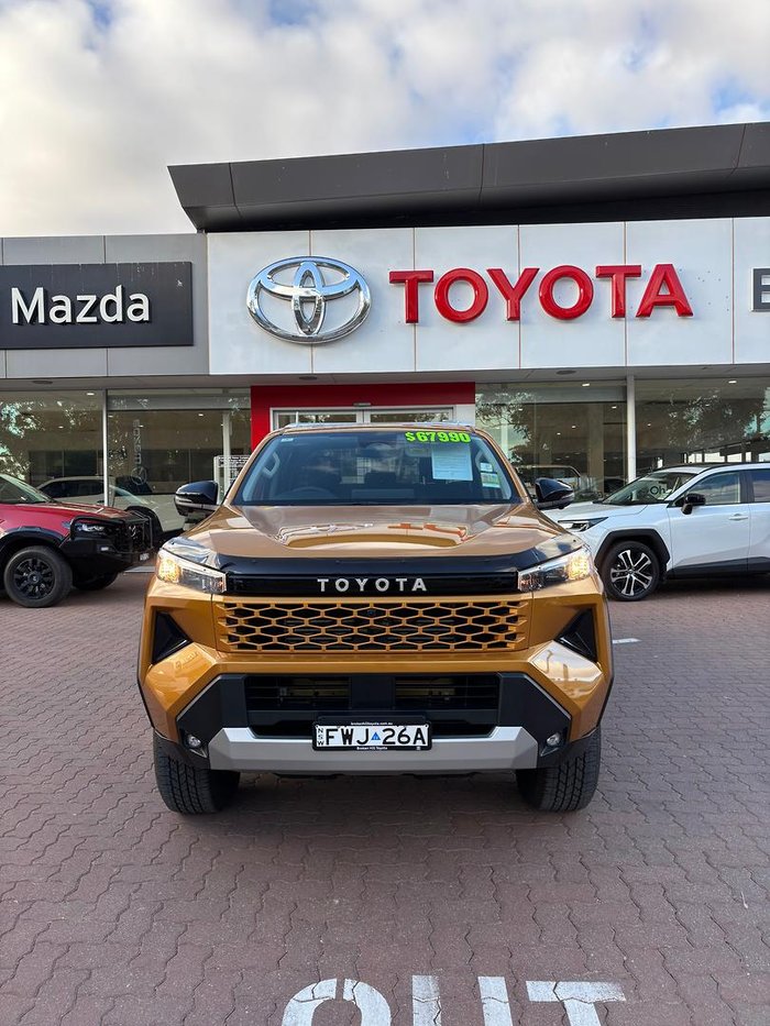 2025 Toyota Hilux