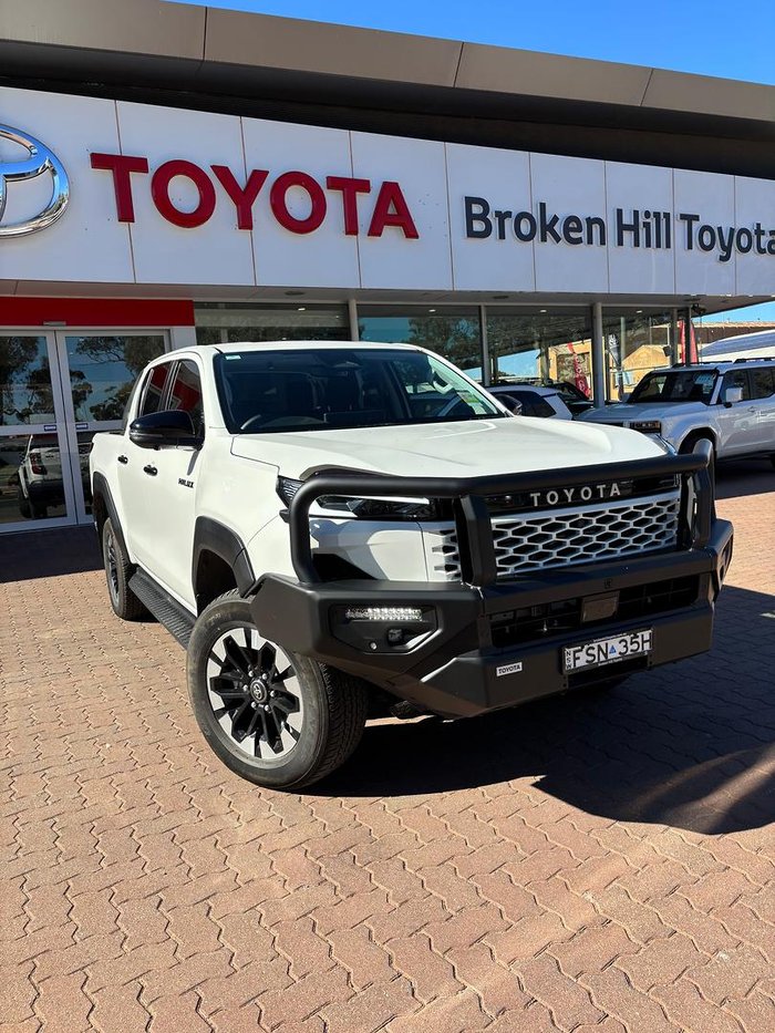 2025 Toyota Hilux