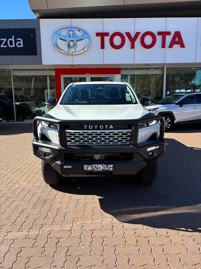 2025 Toyota Hilux