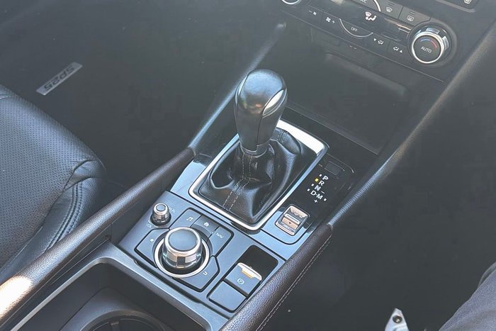 2018 Mazda 3 SP25 GT