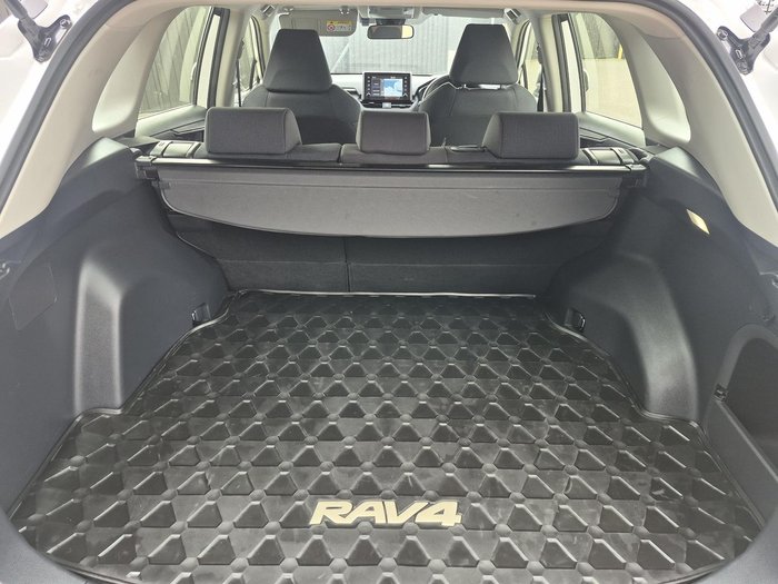 2022 Toyota RAV4 GX