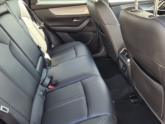 2025 Mazda CX-60 D50e Evolve