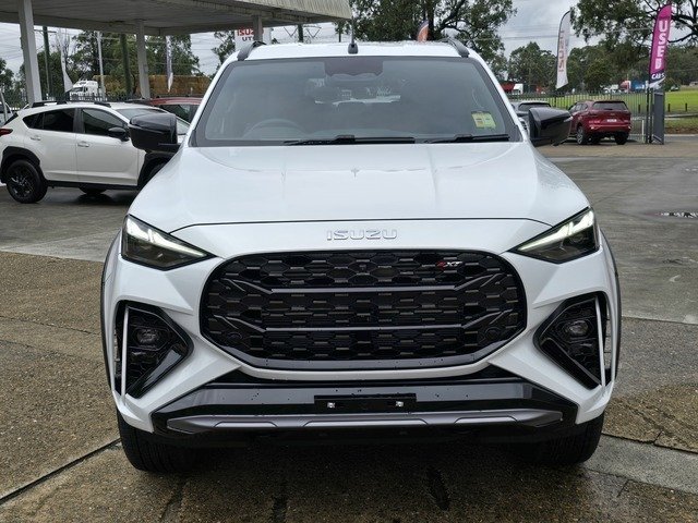 2026 Isuzu MU-X