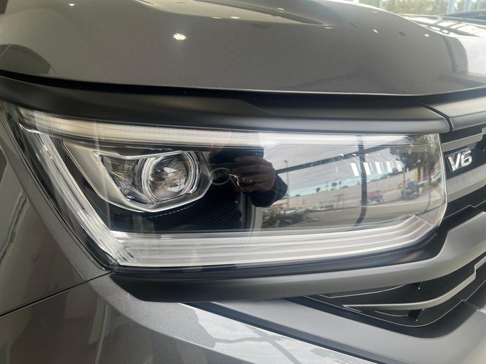 2026 Volkswagen Amarok TDI600 Dark Label