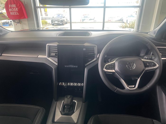 2026 Volkswagen Amarok TDI600 Dark Label