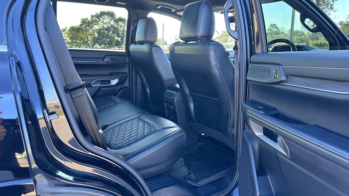 2023 Ford Everest Platinum