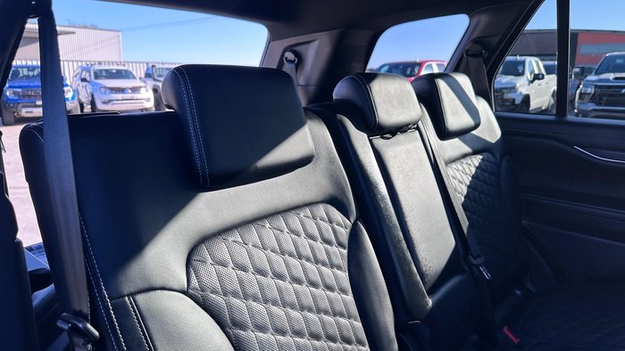 2023 Ford Everest Platinum