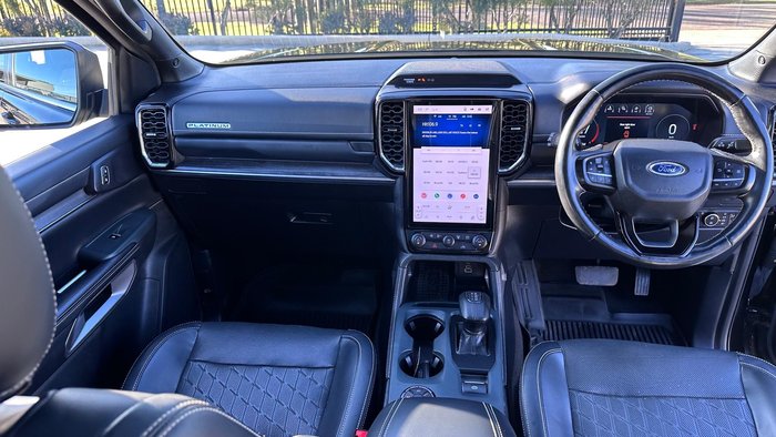 2023 Ford Everest Platinum