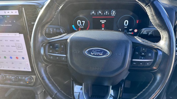 2023 Ford Everest Platinum