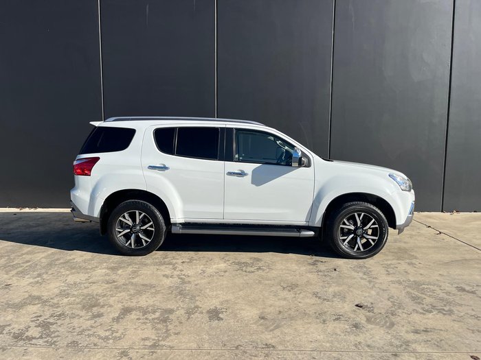 2021 Isuzu MU-X LS-T