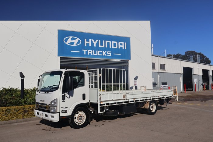 2019 ISUZU NQR