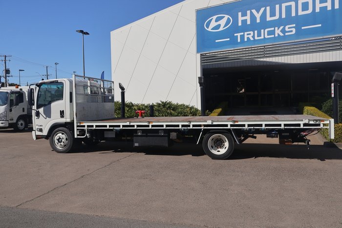2019 ISUZU NQR