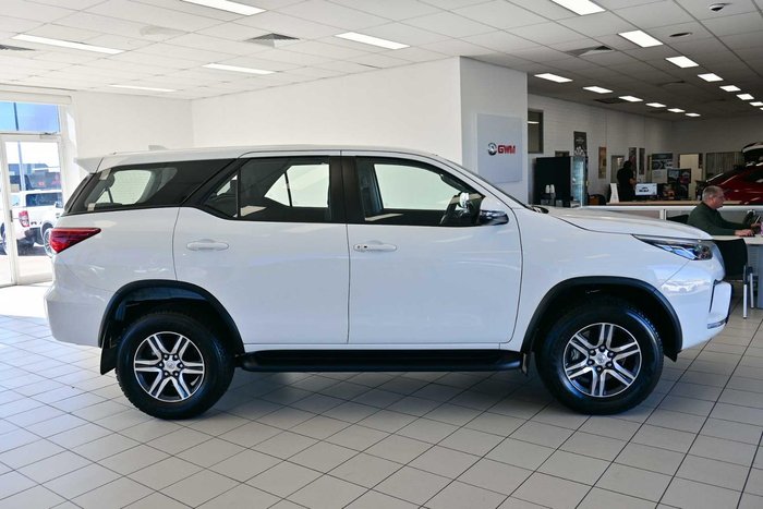 2025 Toyota Fortuner GX