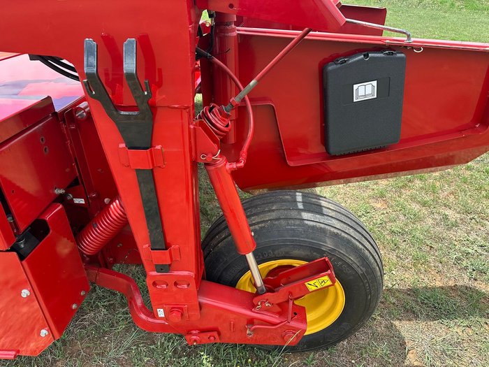 2024 NEW HOLLAND Discbine 210