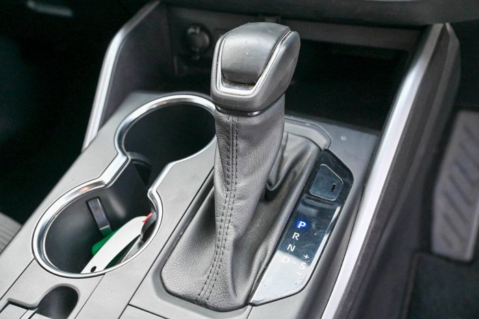2022 Toyota Kluger GX