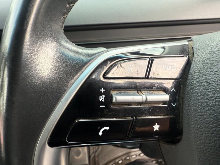 2021 Hyundai STARIA LOAD