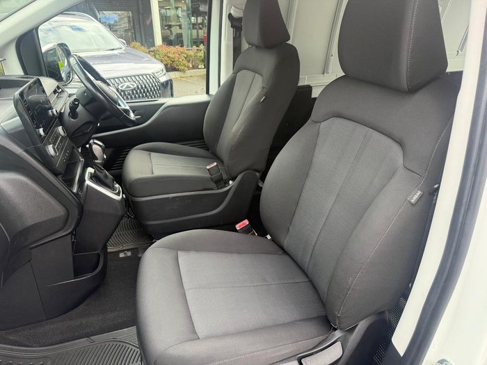 2021 Hyundai STARIA LOAD