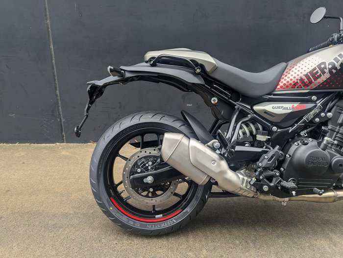 2026 Royal Enfield Guerrilla 450 Guerrilla Black