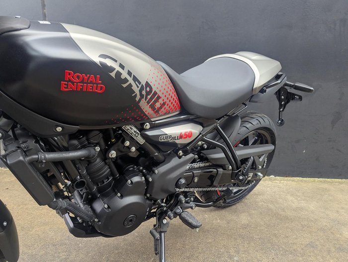 2026 Royal Enfield Guerrilla 450 Guerrilla Black