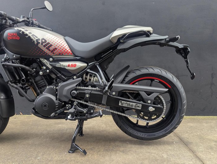 2026 Royal Enfield Guerrilla 450 Guerrilla Black