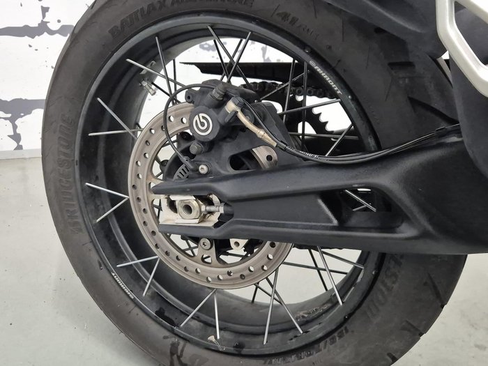 2022 Triumph Tiger 900 Rally Tiger Green