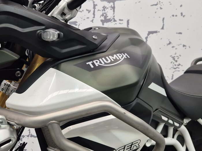 2022 Triumph Tiger 900 Rally Tiger Green