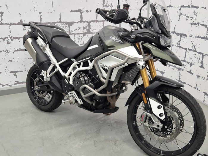 2022 Triumph Tiger 900 Rally Tiger Green