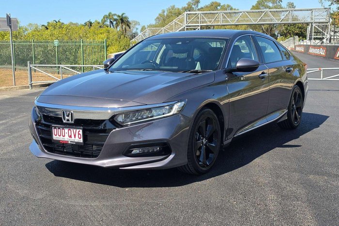 2020 Honda Accord VTi-LX