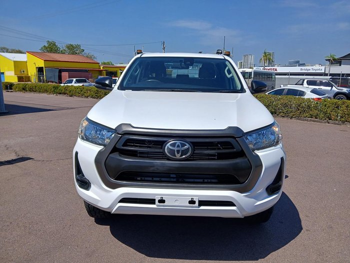 2022 Toyota Hilux SR