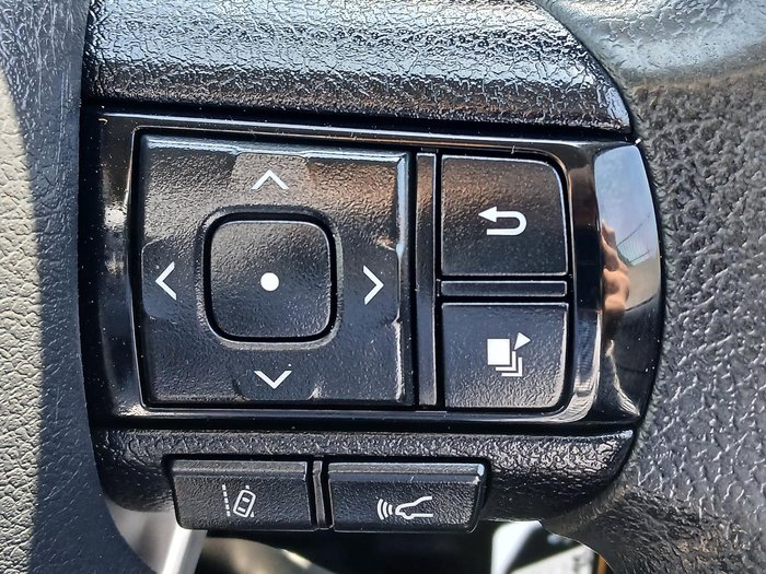 2022 Toyota Hilux SR