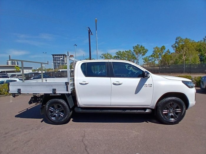 2022 Toyota Hilux SR
