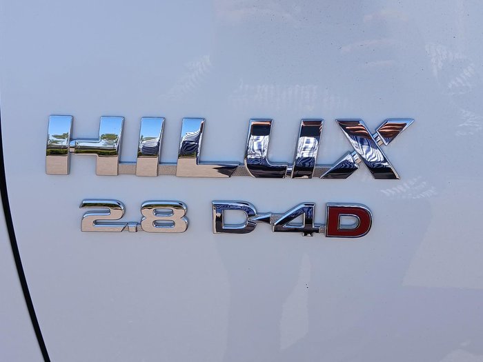 2022 Toyota Hilux SR