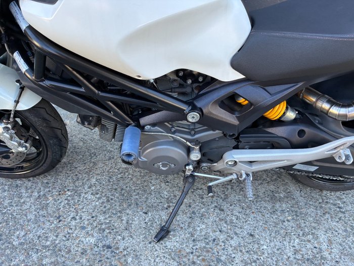 2013 Ducati MONSTER 696 WHITE
