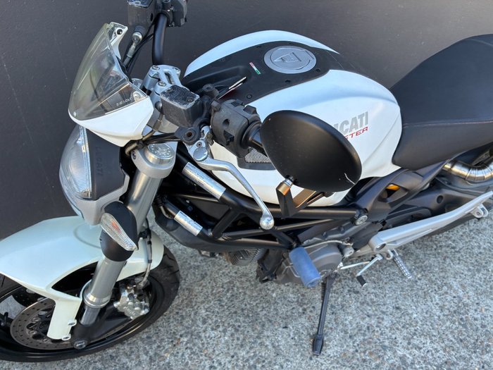 2013 Ducati MONSTER 696 WHITE
