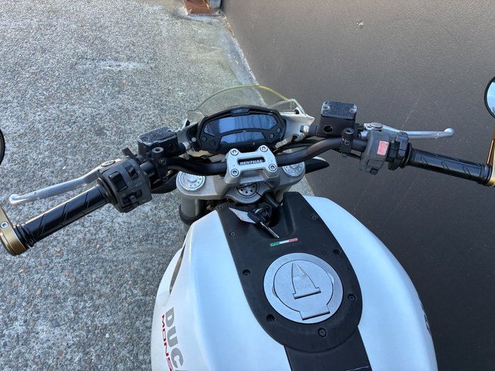 2013 Ducati MONSTER 696 WHITE