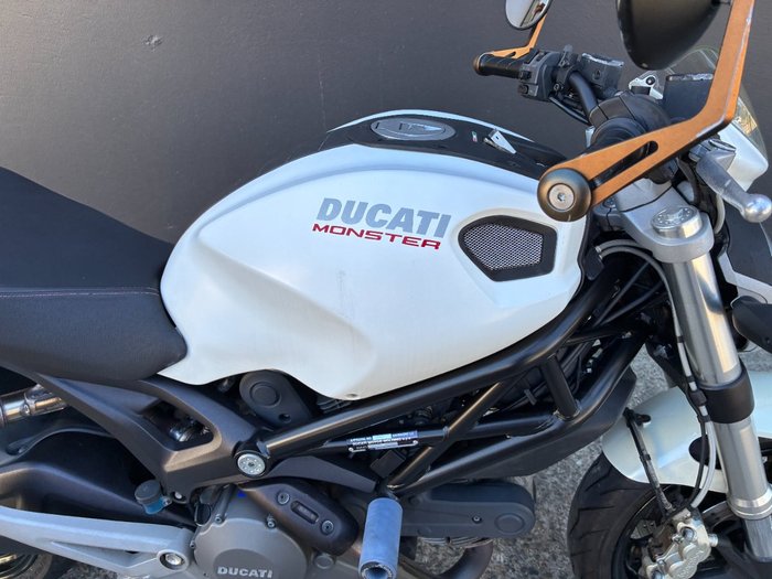 2013 Ducati MONSTER 696 WHITE