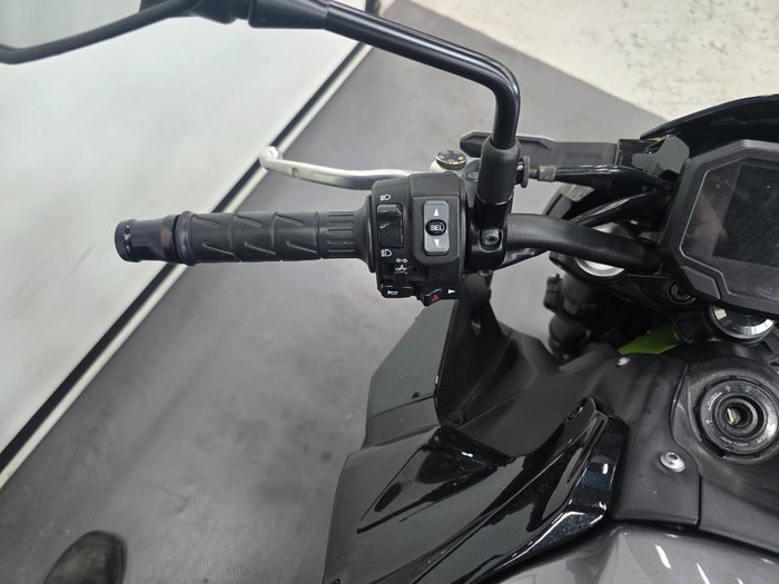 2020 Kawasaki Z900 (ZR900) Black