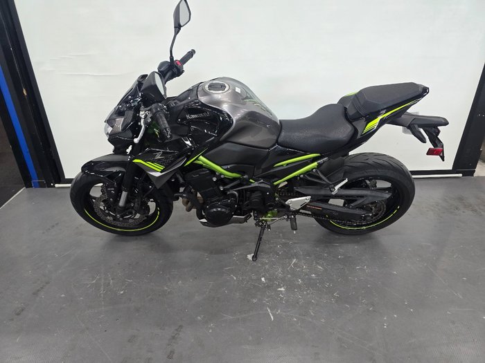 2020 Kawasaki Z900 (ZR900) Black