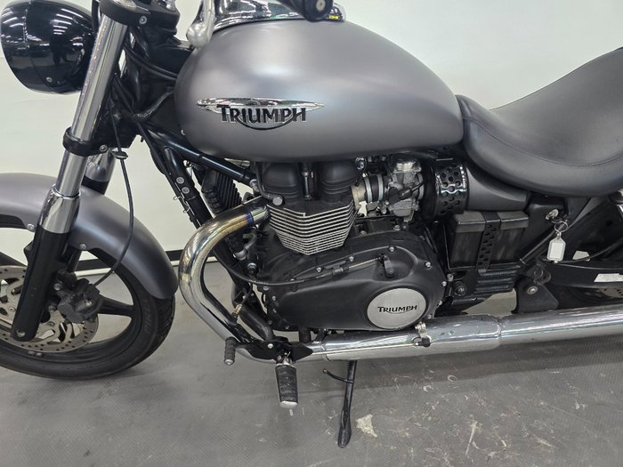 2015 Triumph SPEEDMASTER SILVER