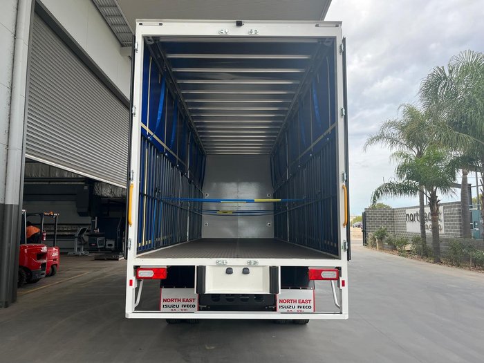 2025 Isuzu F Series FVL 260-300 Freightpack