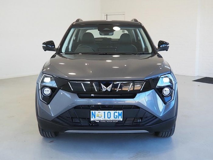 2025 Mahindra XUV3XO AX7L