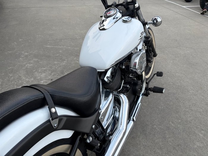 2015 Yamaha XVS650 V-STAR CUSTOM White