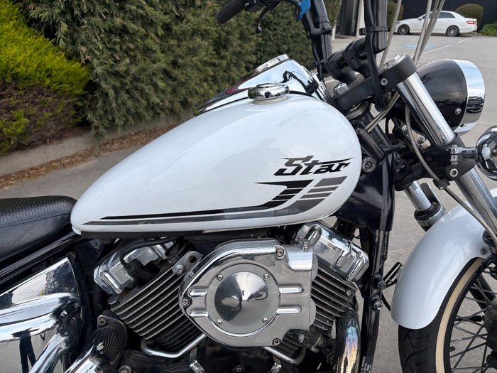2015 Yamaha XVS650 V-STAR CUSTOM White