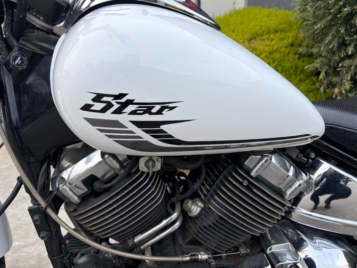 2015 Yamaha XVS650 V-STAR CUSTOM White