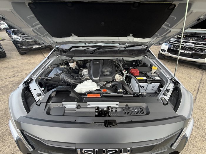 2026 Isuzu D-MAX X-RIDER RG Mercury Silver Metallic