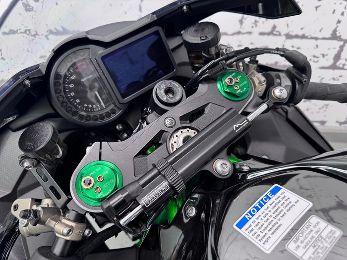 2022 Kawasaki Ninja H2 (ZX1002J) Ninja H2 Grey