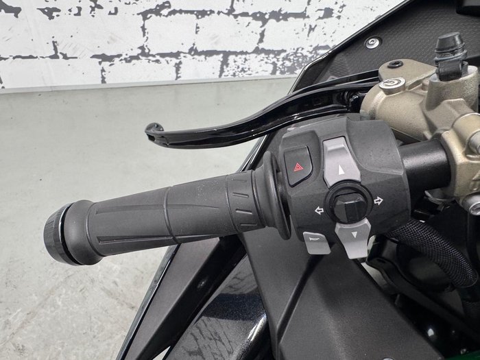 2022 Kawasaki Ninja H2 (ZX1002J) Ninja H2 Grey