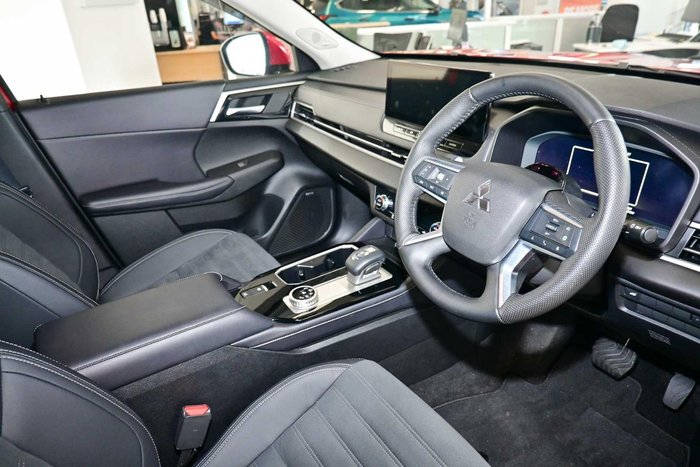 2025 Mitsubishi Outlander Aspire